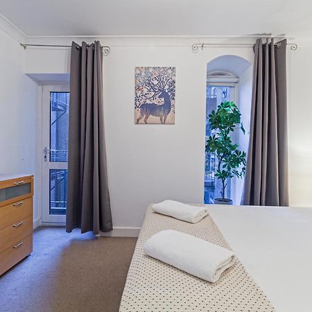 Stay Thames River London Exterior photo